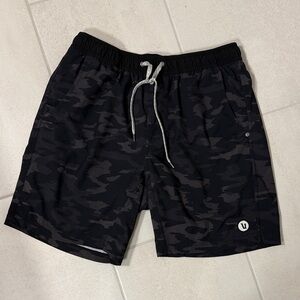 Vuori Men's swim trunks size large